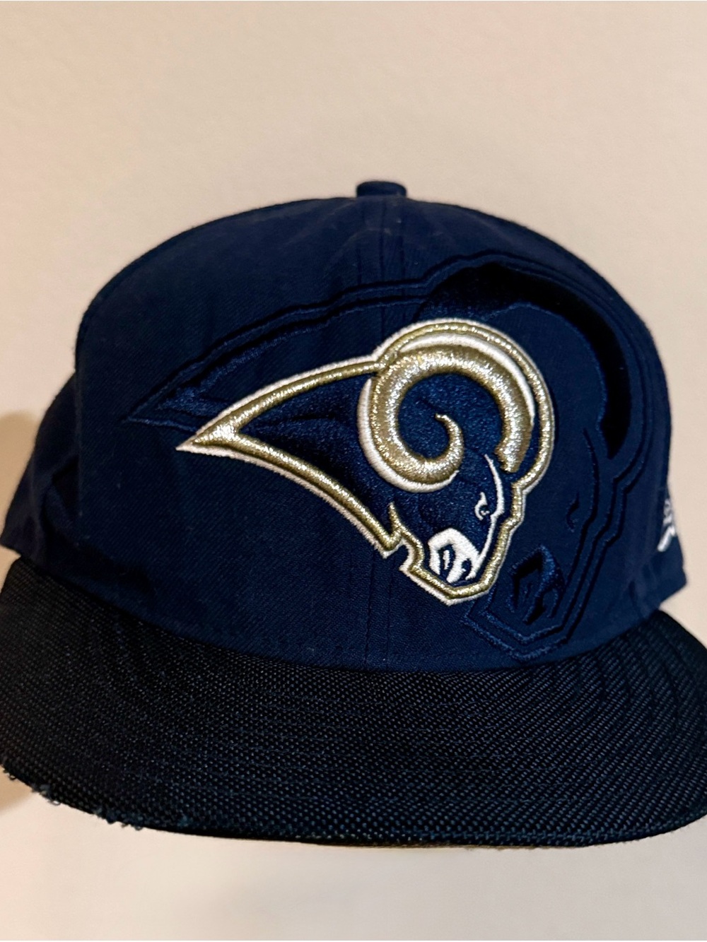 Los Angeles Rams Hat - Picture 5 of 5